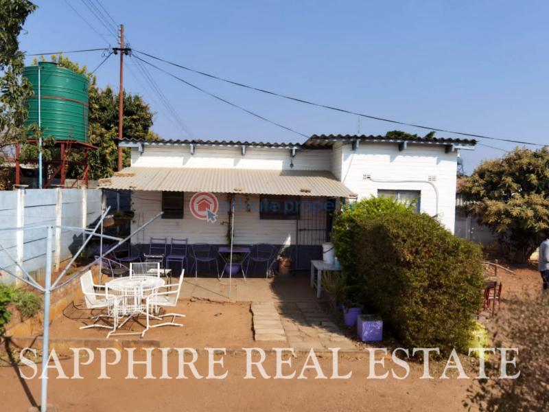 3 bedroom Houses For Sale Barham Green Famona Bulawayo South (PID