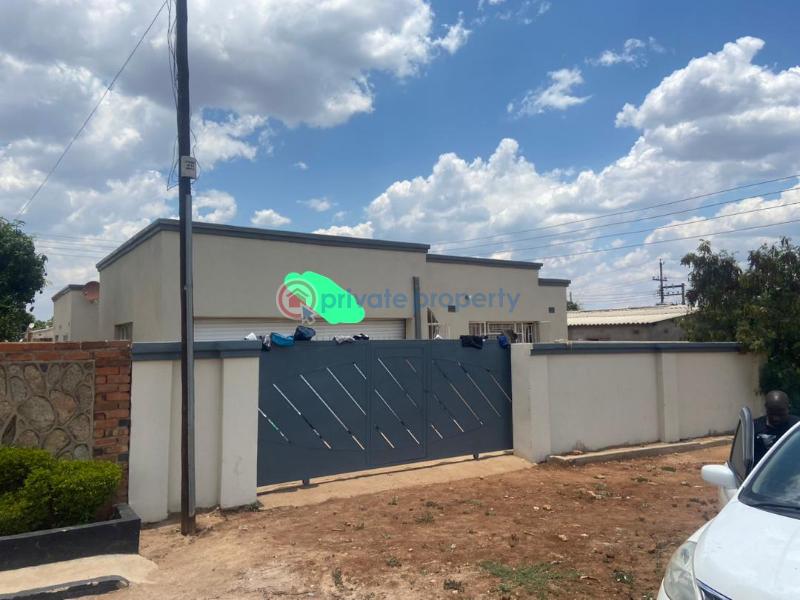 4 bedroom Houses For Sale Pumula South , Bulawayo Pumula South Bulawayo