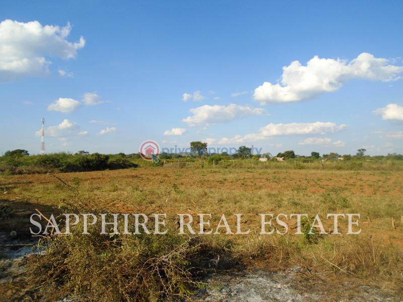 3 bedroom Farm & Agricultural land For Sale Woodville Bulawayo North