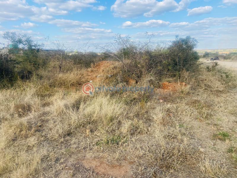 Stands & Residential land For Sale Phekiwe Nkulumane Bulawayo High-Density  - 4