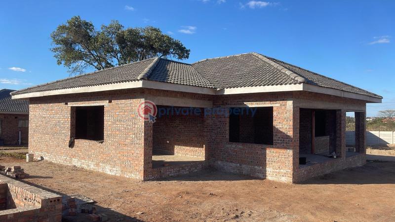 3 bedroom Garden Flat For Sale Burnside Bulawayo South  - 0