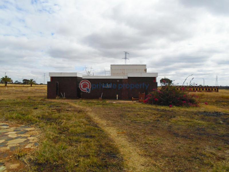Commercial Property For Sale Killarney Bulawayo East (PID 7PAAEG