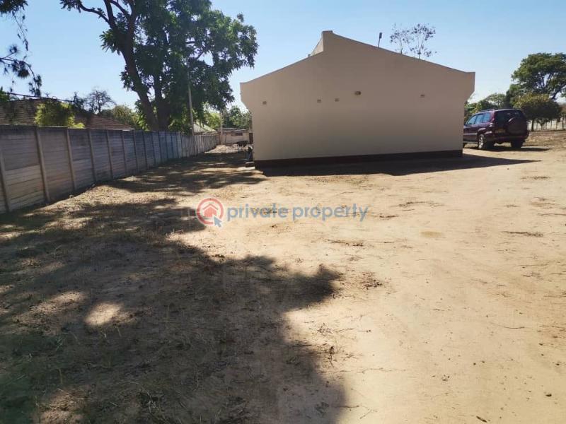 2 bedroom Houses For Sale Waterfalls Harare South (PID 8PAABG