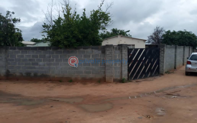 3 bedroom Houses For Sale Cowdray Park Bulawayo HighDensity (PID 9PAABS) Private Property