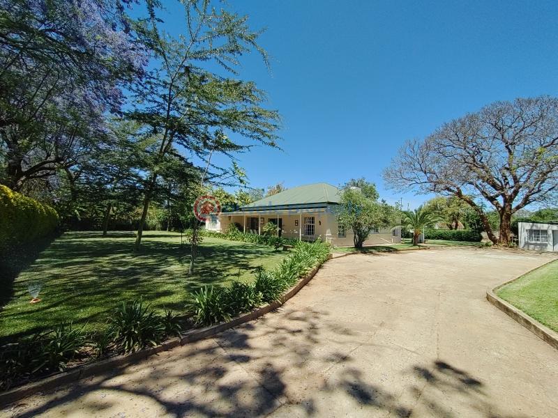 4 bedroom Houses For Sale Hillside Bulawayo South (PID 8PAAAQ