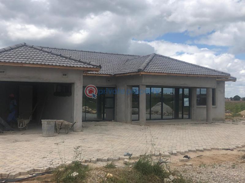 4 bedroom Houses For Sale Zimre Park Harare East  - 0