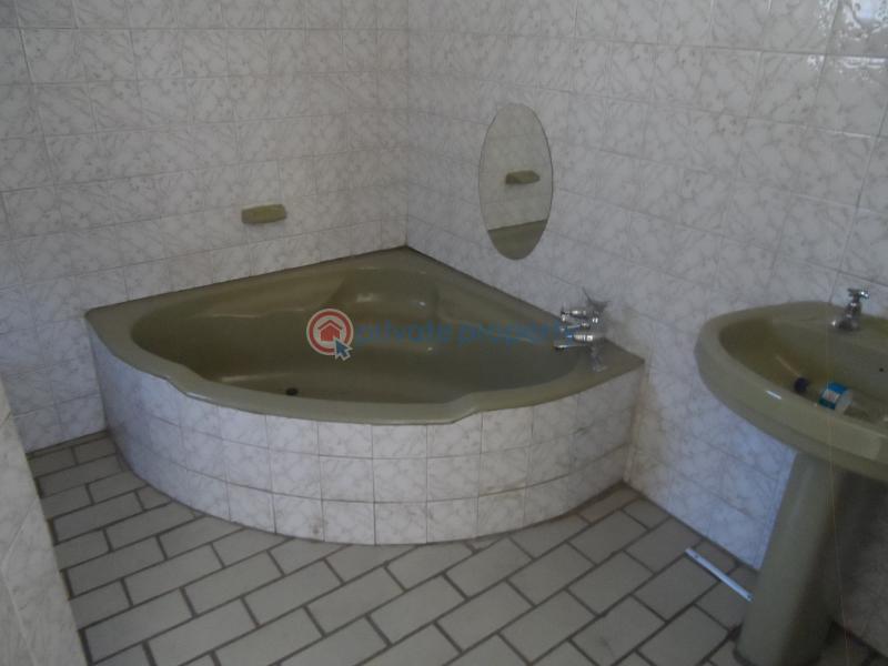 3 bedroom Houses For Sale Hwange Matabeleland North (PID 1PAAAB