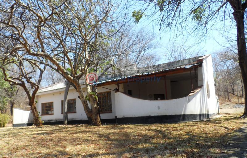 3 bedroom Houses For Sale Hwange Matabeleland North (PID 1PAAAB