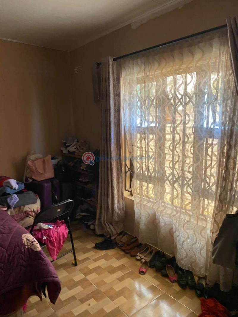 5 bedroom Houses For Sale Westlea Harare West (PID 4PAADH) Private