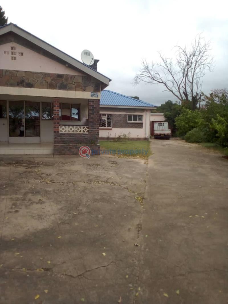 4 bedroom Houses For Rent Ep Chigudu Street Mucheke Masvingo (PID