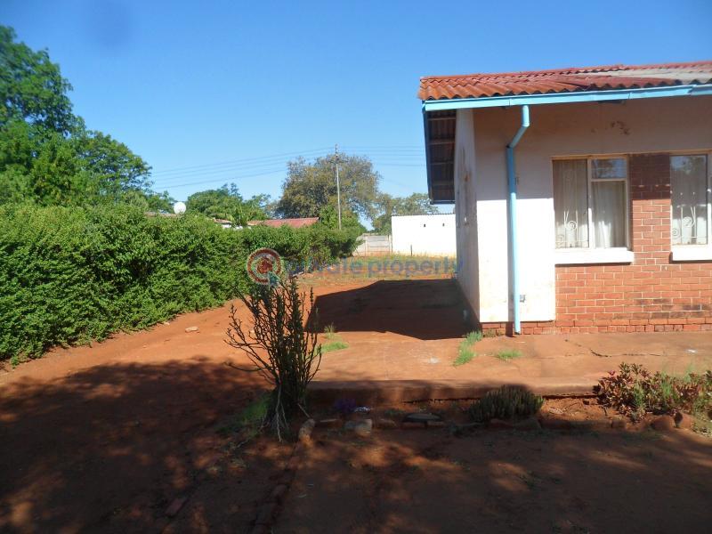 3 bedroom Houses For Sale Bulawayo East (PID 6PAADW) Private Property