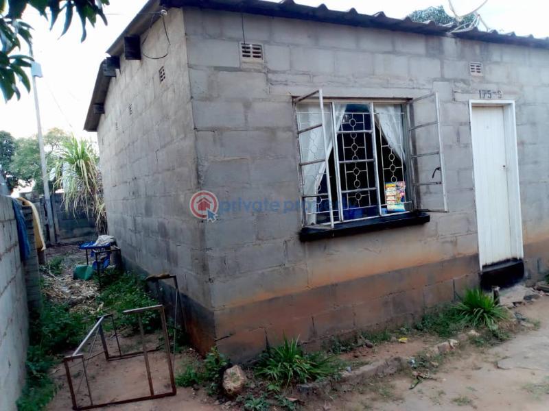 2 bedroom Houses For Sale Kwekwe Midlands (PID 7PAAAX) Private