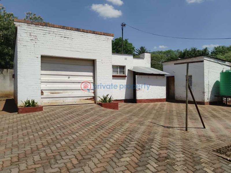 3 bedroom Houses For Sale Surburbs Suburbs Bulawayo East (PID 8PAAEG