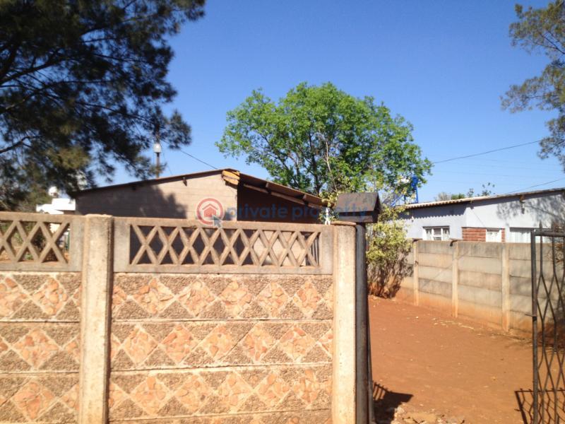 2 bedroom Houses For Sale Bulawayo HighDensity (PID 1PAAEC) Private