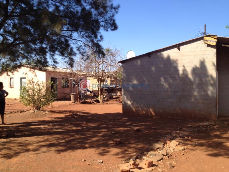 2 bedroom Houses For Sale Bulawayo HighDensity (PID 1PAAEC) Private