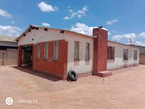 3 bedroom Houses For Sale Pumula South , Bulawayo Pumula South Bulawayo High-Density 